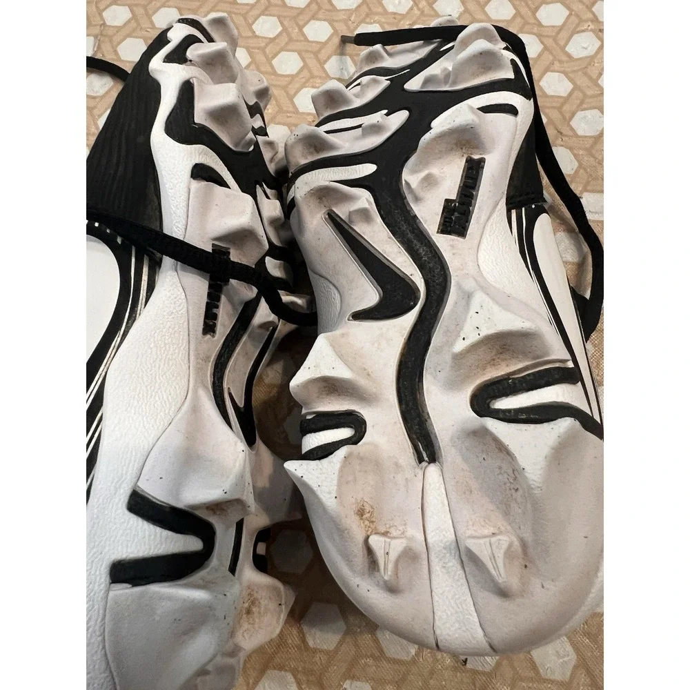 Nike product pair